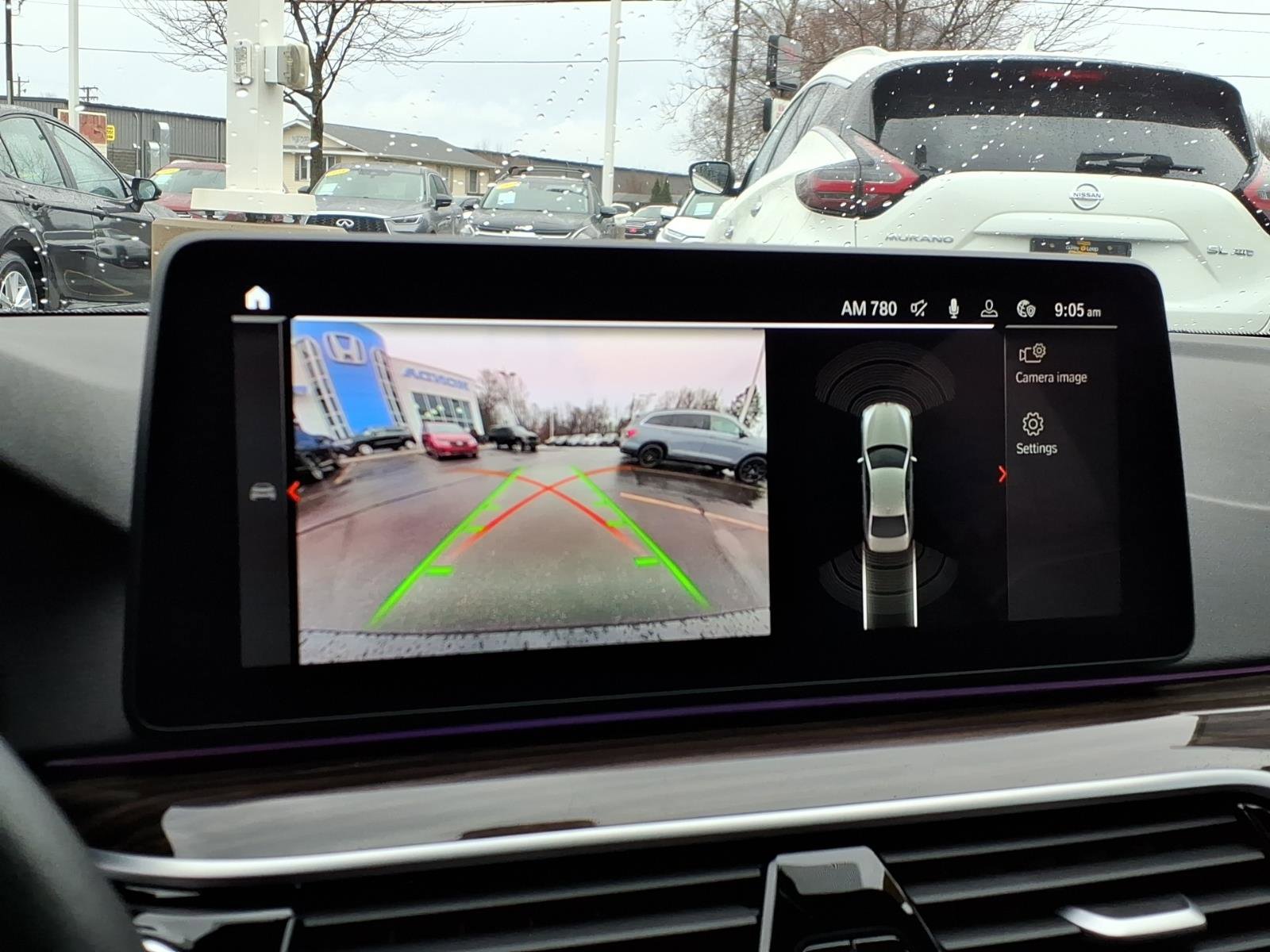 Used 2023 BMW 540i xDrive w/ Premium Package image 19