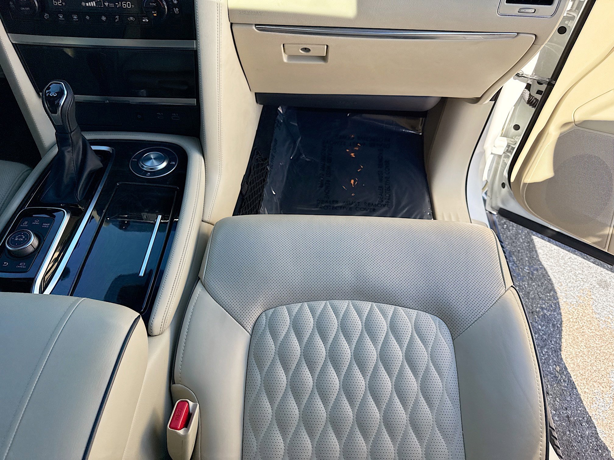 Used 2024 INFINITI QX80 Sensory image 19