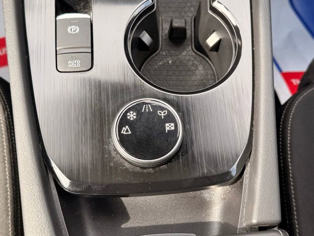 Certified 2023 Nissan Rogue SV image 30