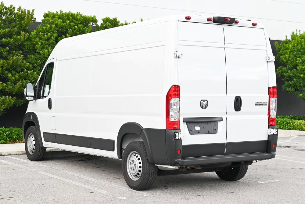 Used 2024 RAM ProMaster 2500 w/ Convenience Group FWD image 6