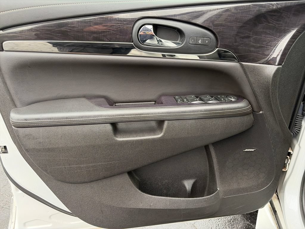 Used 2017 Buick Enclave Premium w/ Experience Buick Package AWD/4WD image 19