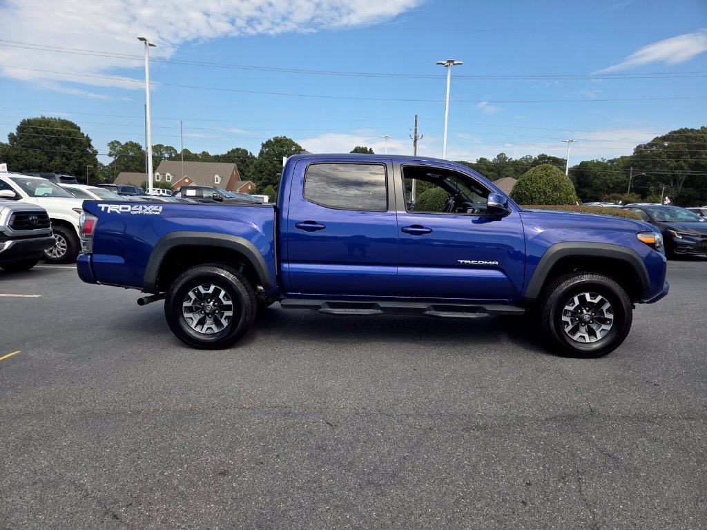 Certified 2023 Toyota Tacoma TRD Off-Road w/ TRD Premium Off Road Package AWD/4WD image 11