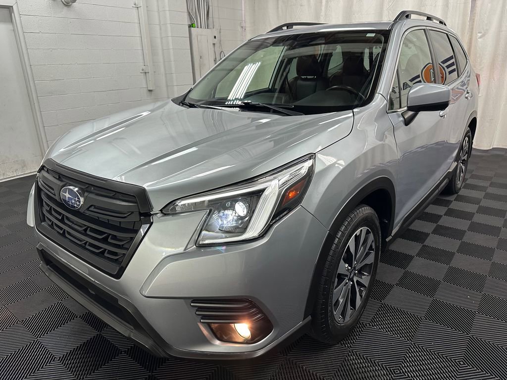 Used 2022 Subaru Forester Limited AWD/4WD image 4