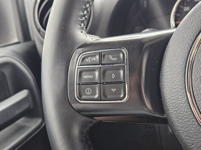 Used 2017 Jeep Wrangler Sahara AWD/4WD image 23