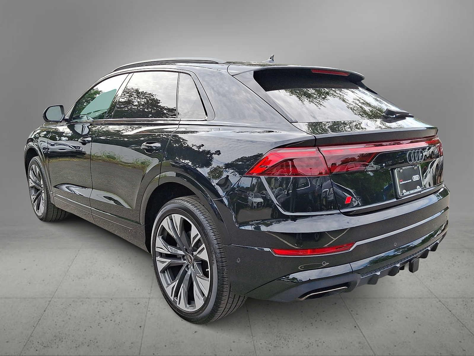 Certified 2024 Audi Q8 Premium Plus AWD/4WD image 6