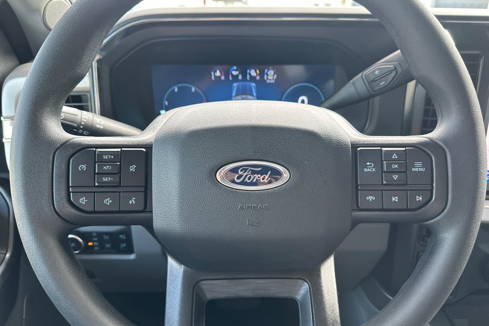 New 2026 Ford F250 XLT w/ XLT Premium Package AWD/4WD image 23