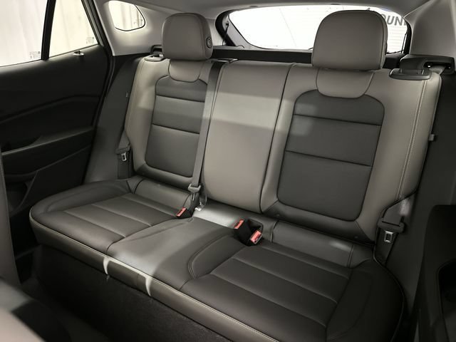 New 2026 Chevrolet Trax ACTIV w/ Sunroof Package FWD image 25