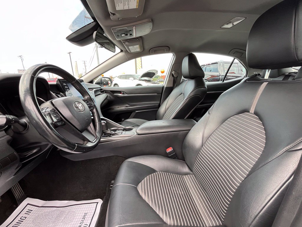 Used 2022 Toyota Camry SE FWD image 23
