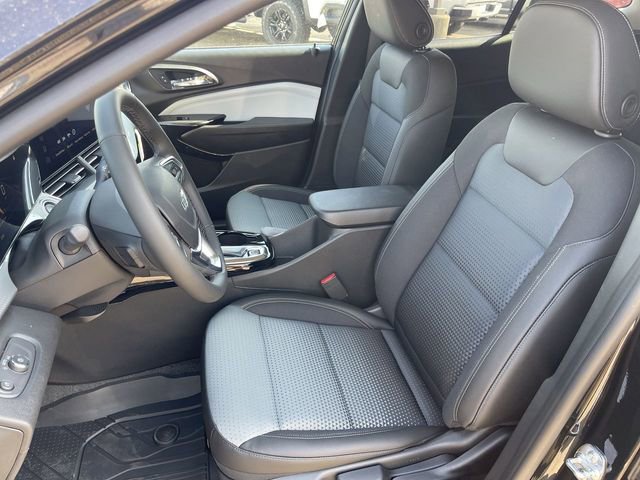New 2026 Chevrolet Trax LT w/ Driver Confidence Package FWD image 11