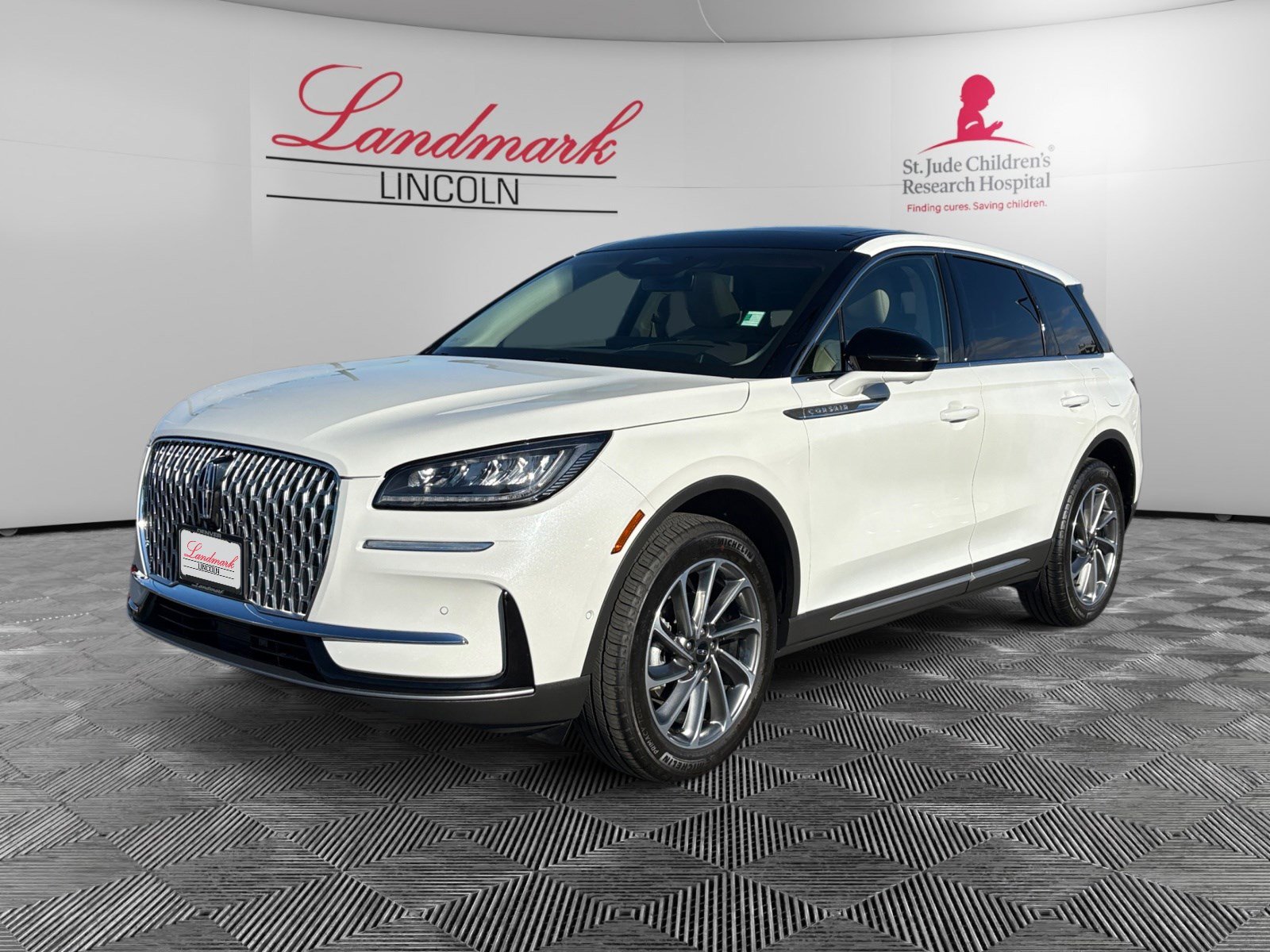 Certified 2024 Lincoln Corsair AWD w/ Equipment Group 102A