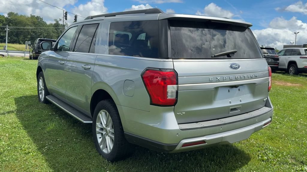 Used 2022 Ford Expedition Max XLT AWD/4WD image 5