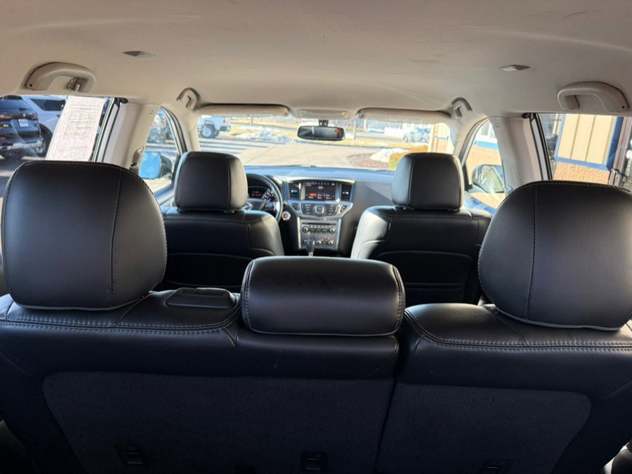 Used 2017 Nissan Pathfinder SL image 28