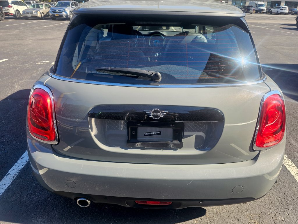 Used 2021 MINI Cooper 2-Door Hardtop FWD image 6