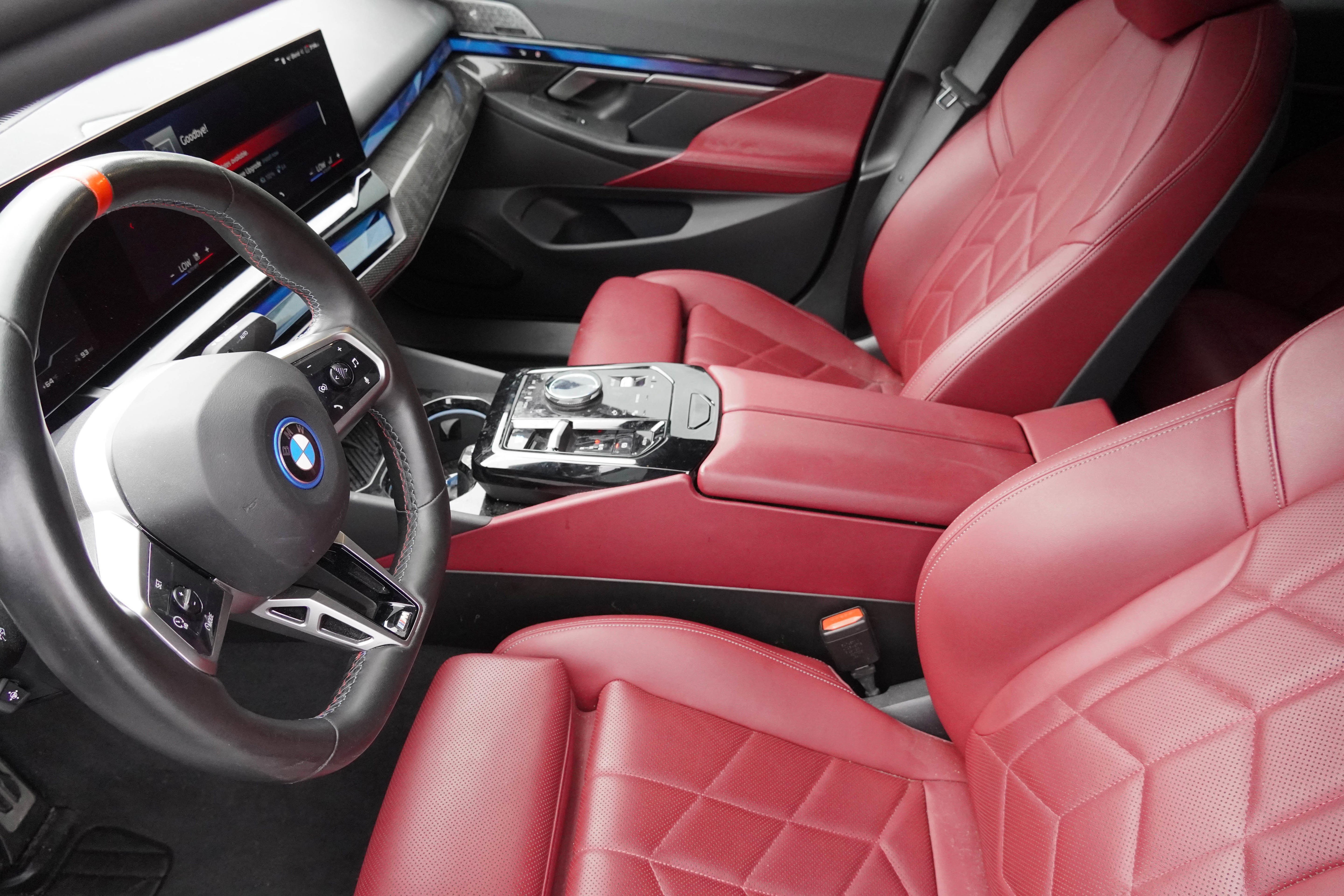 Certified 2024 BMW i5 M60 w/ Premium Package AWD/4WD image 11