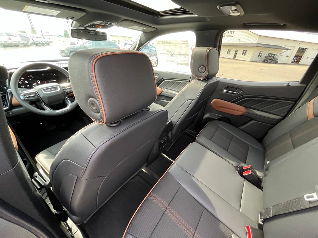 New 2026 GMC Canyon AT4 w/ Technology Plus Package AWD/4WD image 15