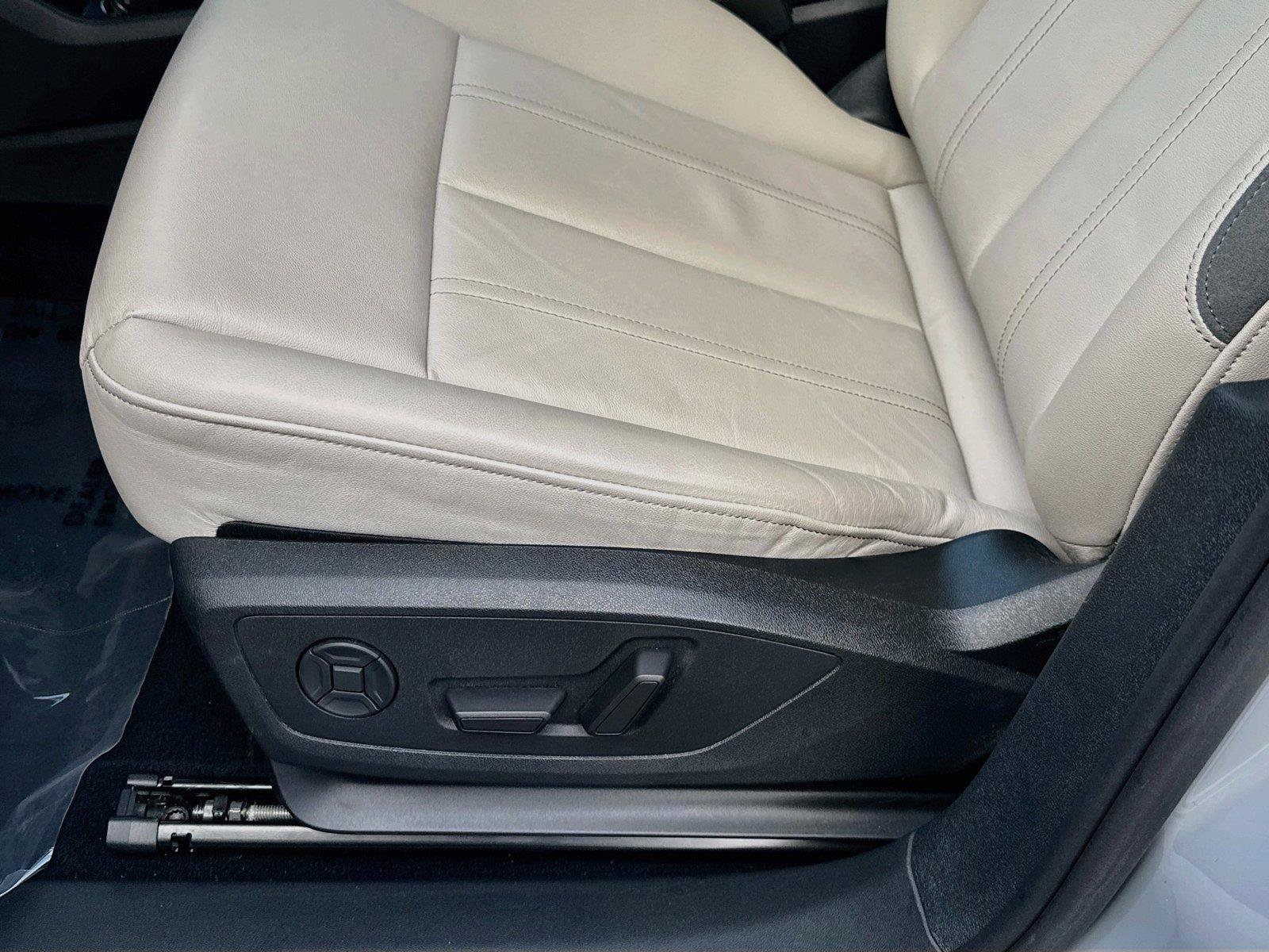 Used 2023 Audi Q4 e-tron Premium Plus AWD/4WD image 19