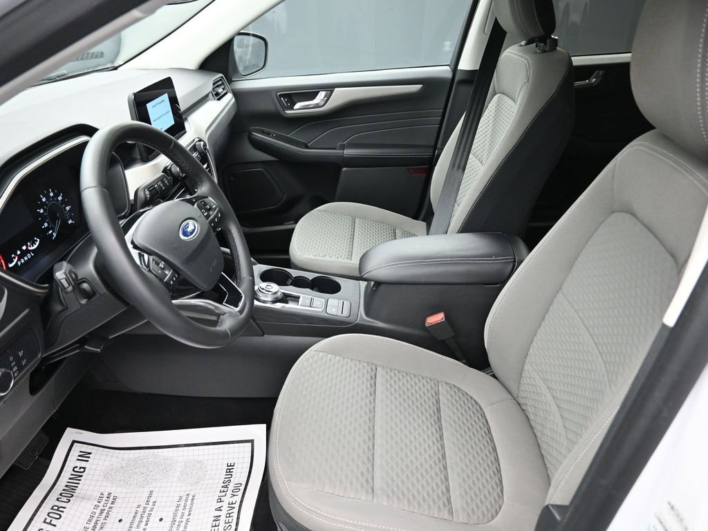 Used 2021 Ford Escape SE w/ Cold Weather Package image 11