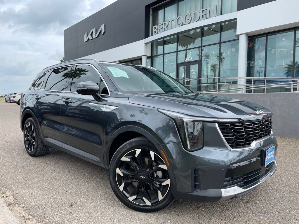 Used 2025 Kia Sorento SX