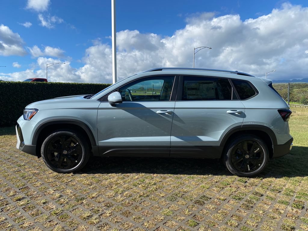 New 2026 Volkswagen Taos SE FWD image 22