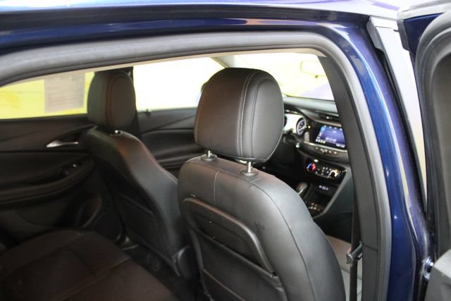 Used 2023 Buick Encore GX Preferred w/ Cold Weather Comfort Package FWD image 10