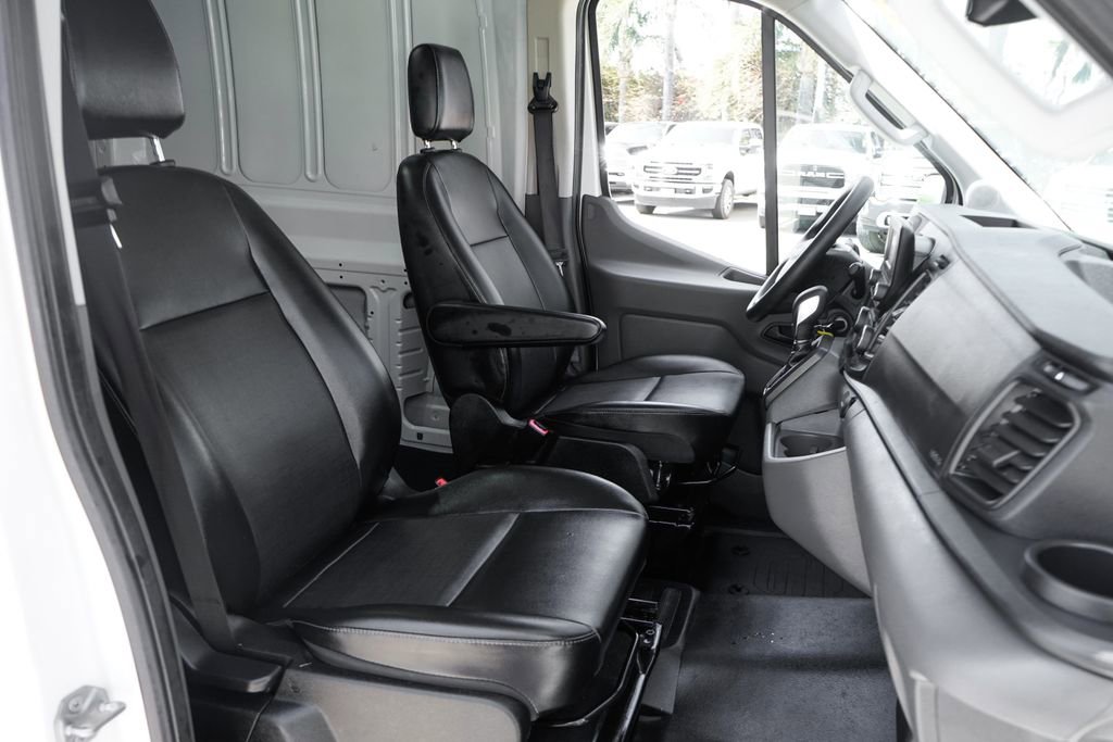 Used 2025 Ford Transit 150 148 Medium Roof RWD image 32