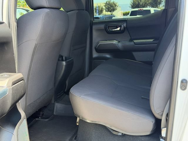 Used 2017 Toyota Tacoma TRD Off-Road w/ Tow Package (A/T) AWD/4WD image 17