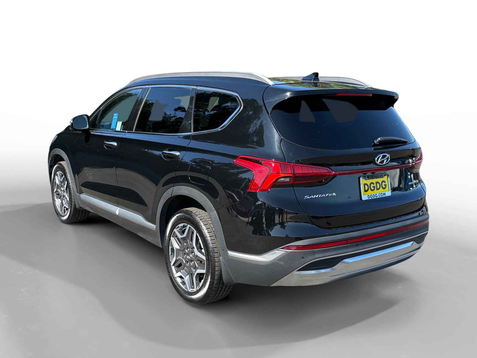 Used 2022 Hyundai Santa Fe Limited w/ Cargo Package AWD/4WD image 3