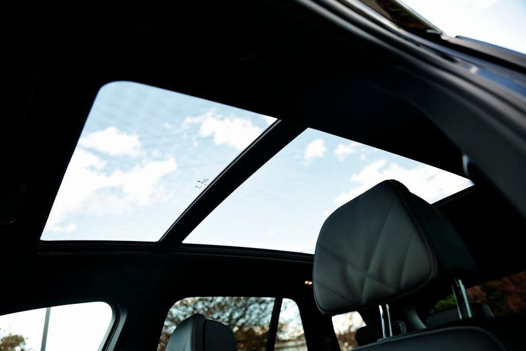 New 2026 BMW X5 xDrive50e w/ Climate Comfort Package image 14