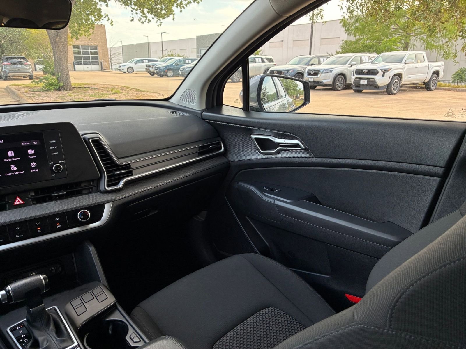 Used 2024 Kia Sportage LX image 38