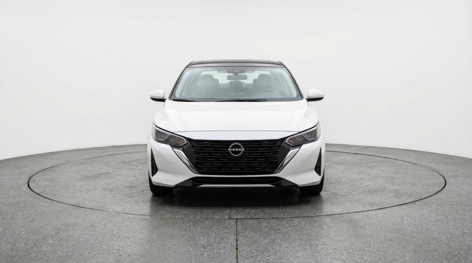 Used 2025 Nissan Sentra SV image 2