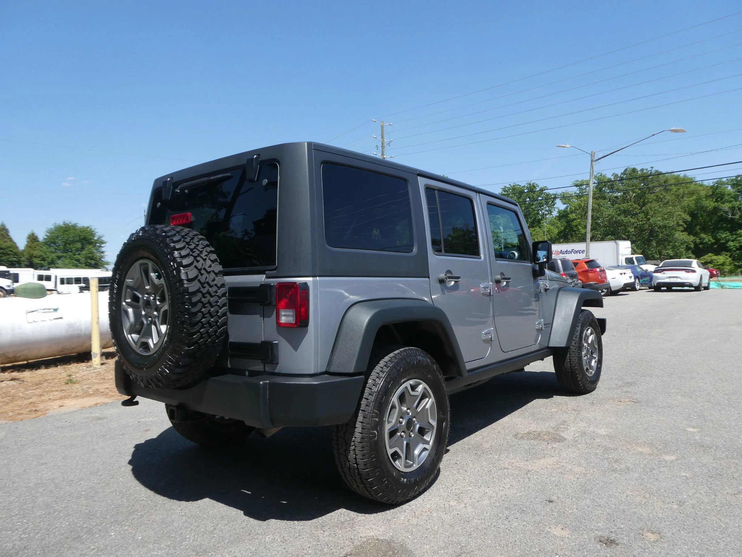 Used 2013 Jeep Wrangler Unlimited Rubicon w/ Connectivity Group AWD/4WD image 5