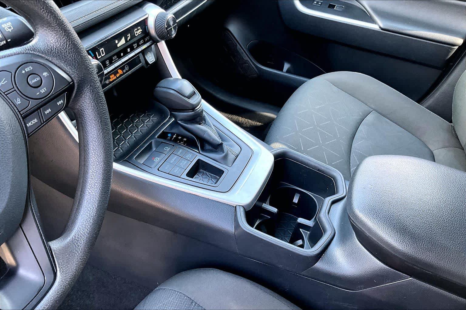 Certified 2025 Toyota RAV4 XLE AWD/4WD image 17