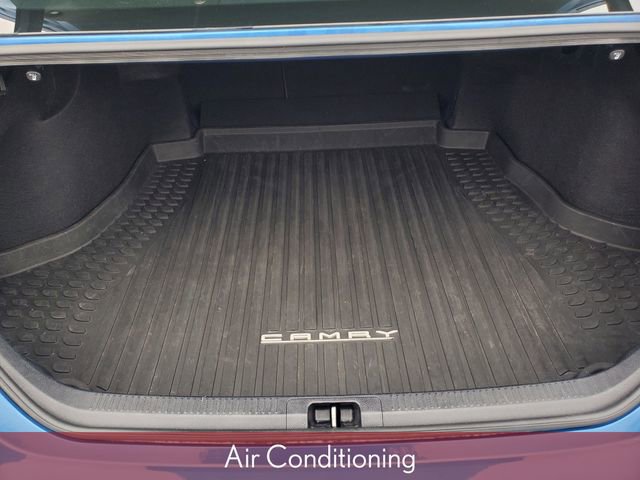 Used 2020 Toyota Camry XSE image 9