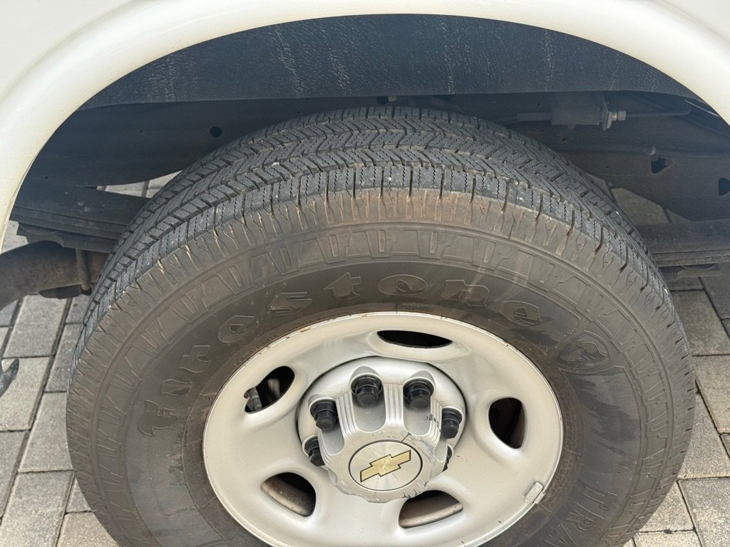 Used 2021 Chevrolet Express 2500 w/ Driver Convenience Package image 28