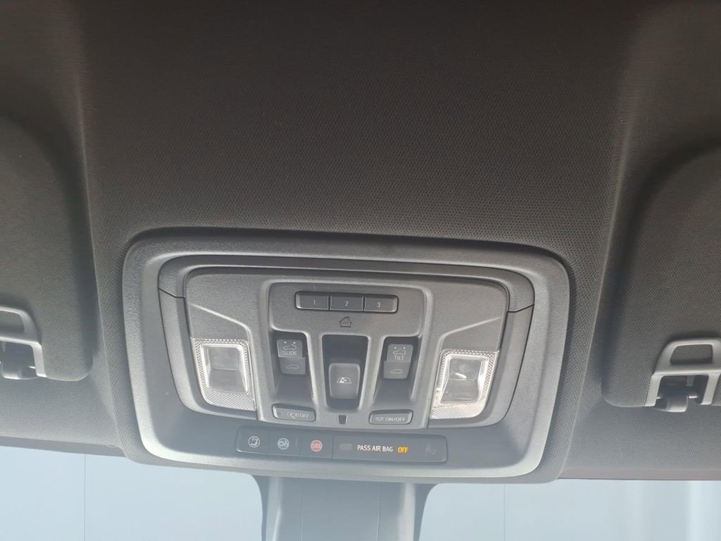 Used 2022 GMC Sierra 1500 AT4 w/ AT4 Preferred Package AWD/4WD image 26