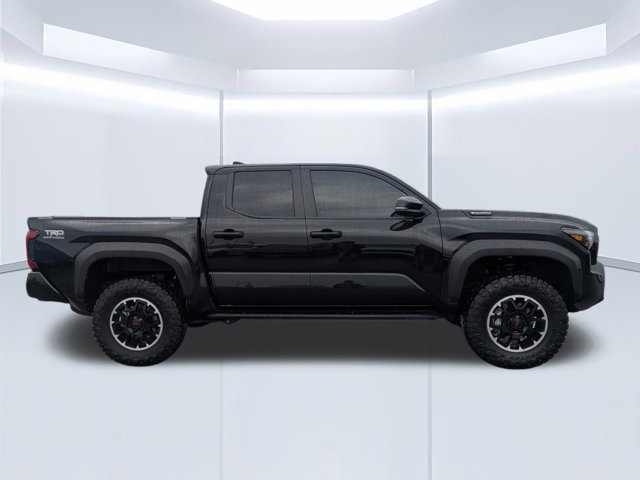 Used 2024 Toyota Tacoma TRD Sport image 2