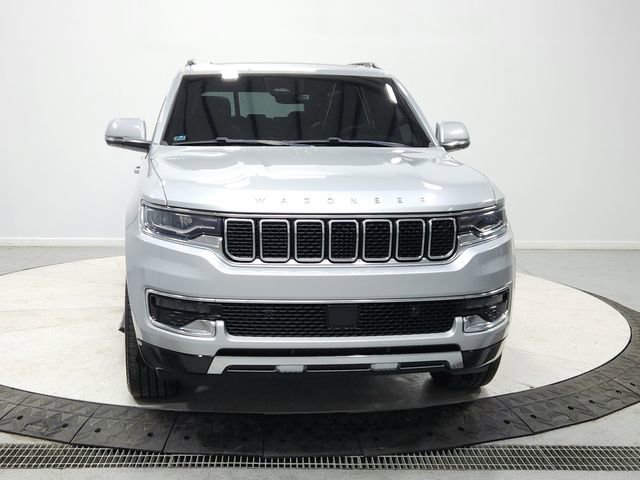 Used 2022 Jeep Wagoneer Series III w/ Premium Group I image 2