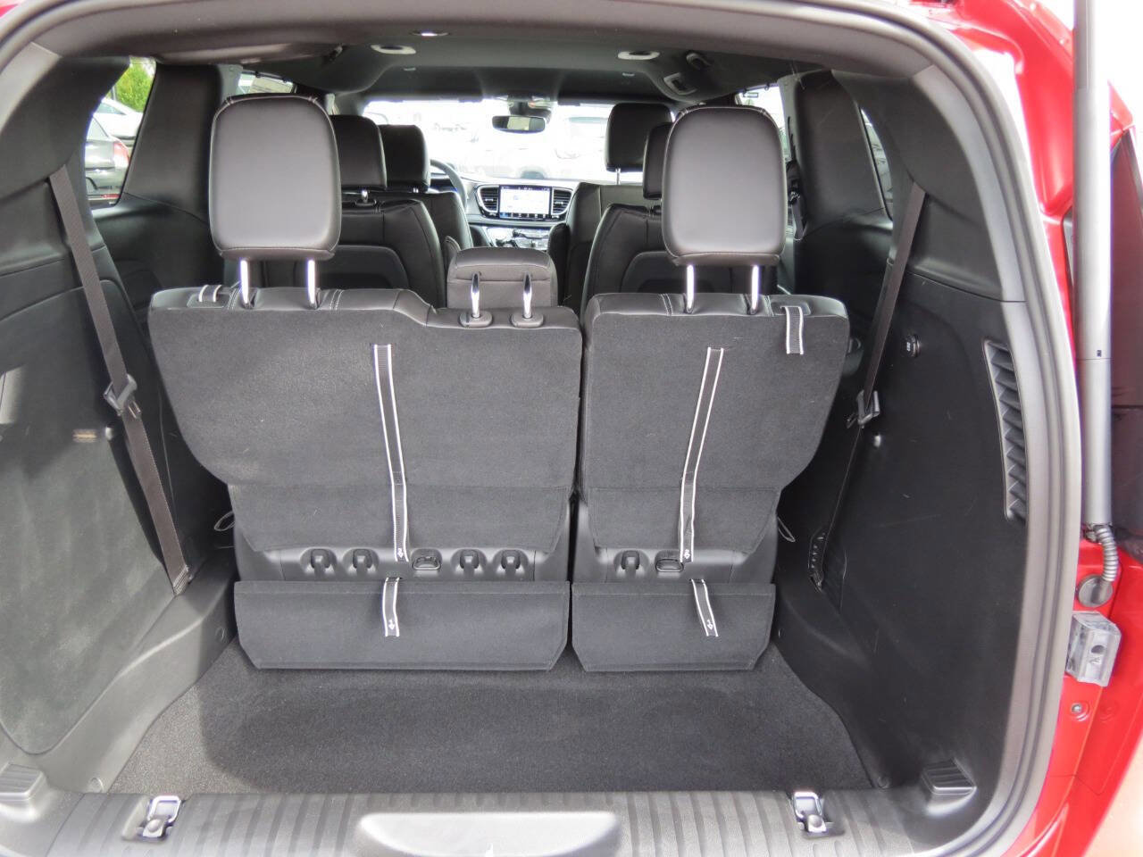 New 2026 Chrysler Pacifica Select image 20