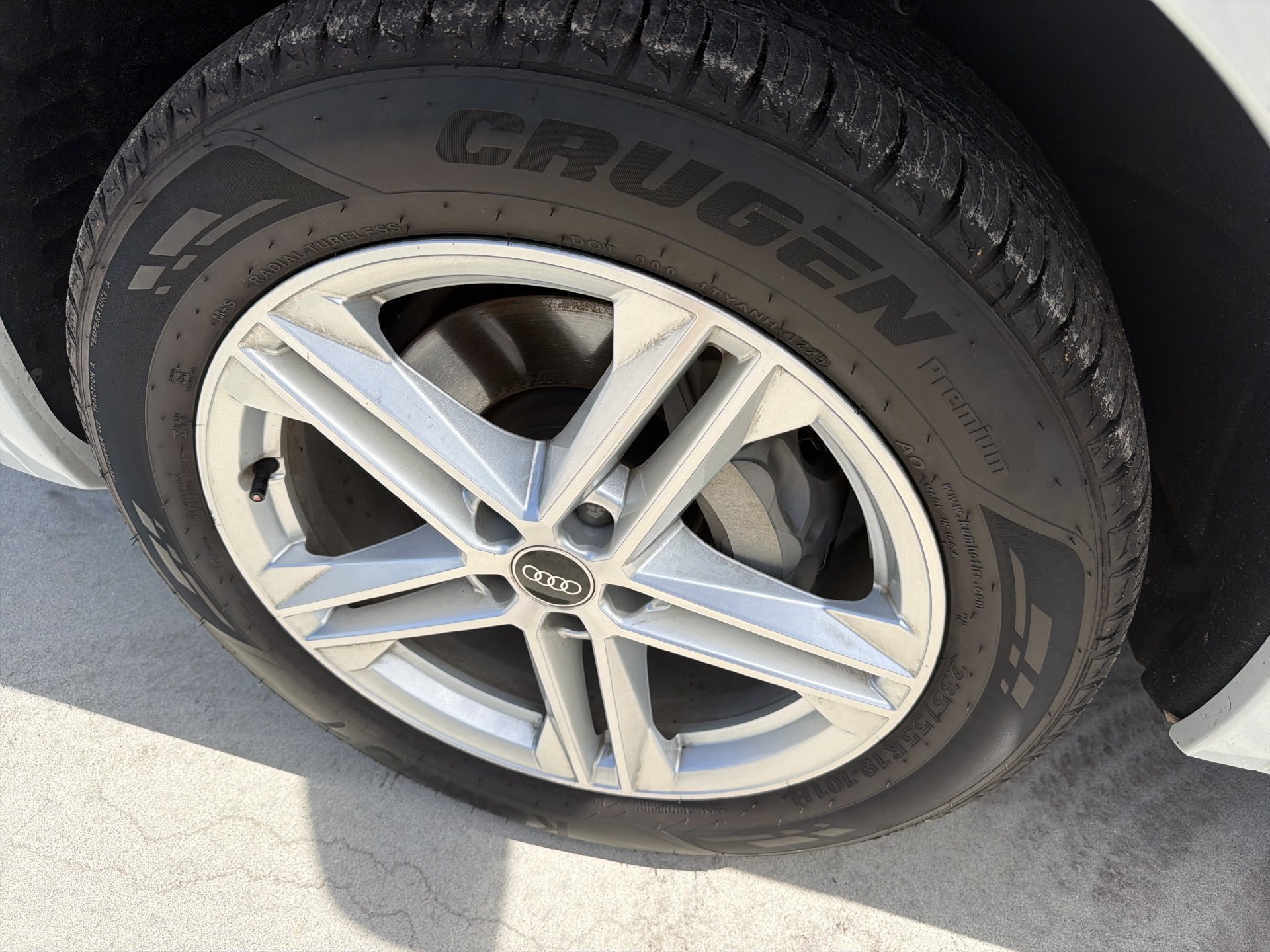 Used 2022 Audi Q5 e Prestige AWD/4WD image 10