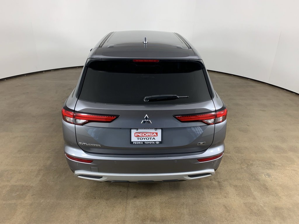 Used 2023 Mitsubishi Outlander SE image 11