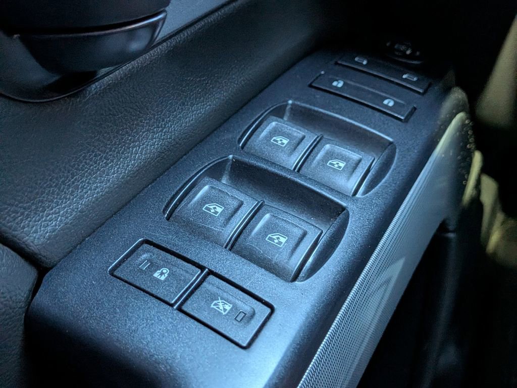 Used 2019 Chevrolet Silverado 1500 LT w/ All Star Edition image 24