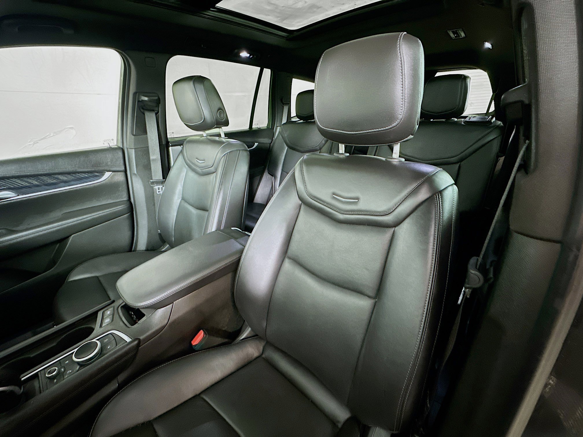 Used 2023 Cadillac XT6 Premium Luxury image 21