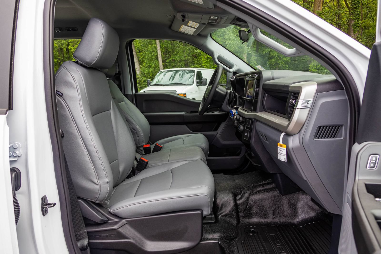 New 2023 Ford F250 XL w/ Snow Plow Prep Package AWD/4WD image 28