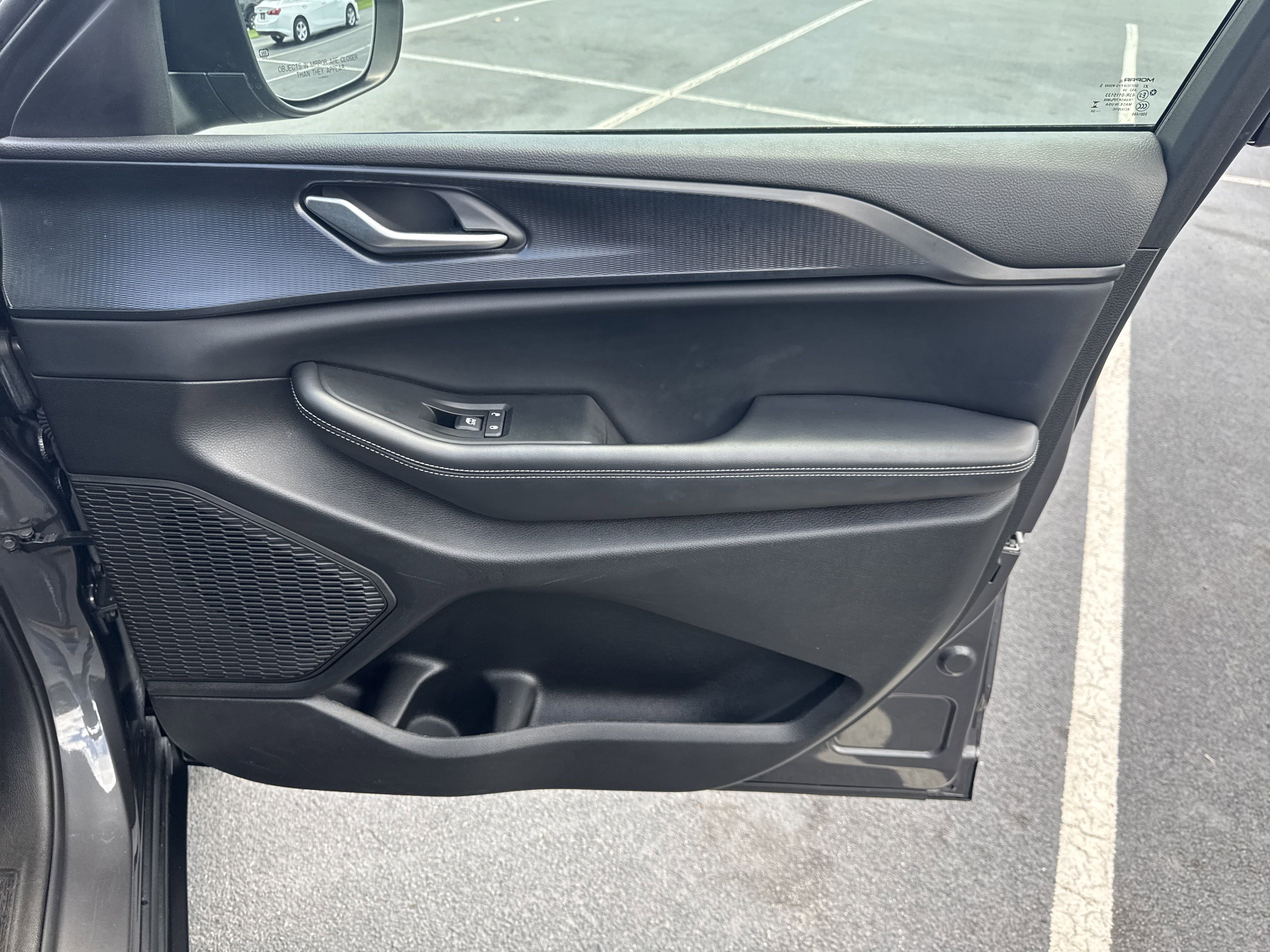 Used 2024 Jeep Grand Cherokee Laredo image 34