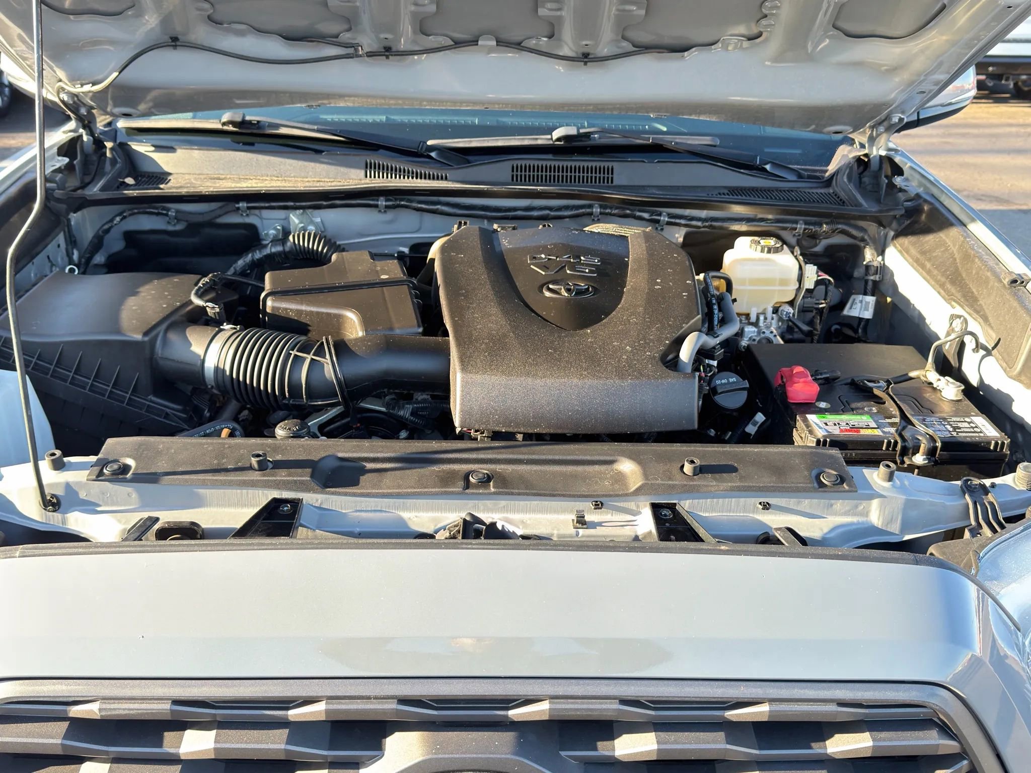 Used 2021 Toyota Tacoma TRD Off-Road image 9