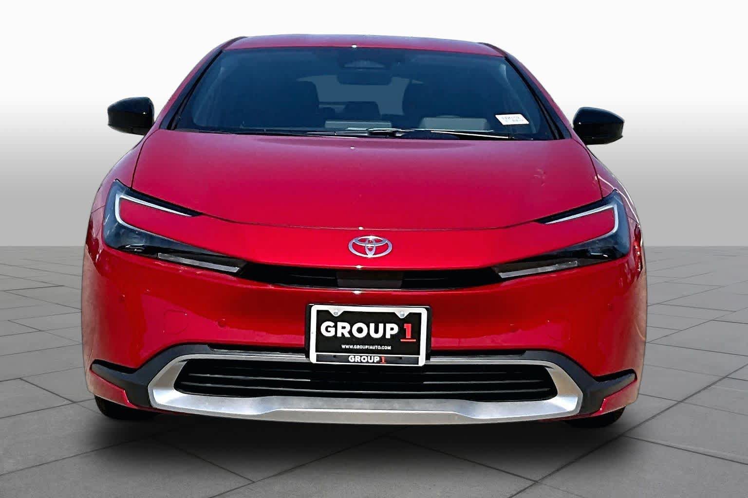 New 2027 Toyota Prius Plug-In Hybrid FWD image 3