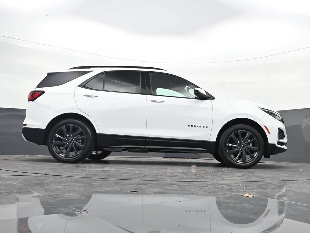 Certified 2024 Chevrolet Equinox RS AWD/4WD image 32