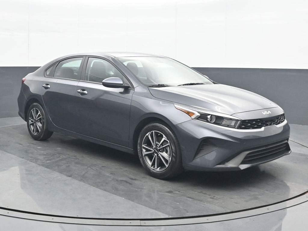 Used 2024 Kia Forte LXS image 9