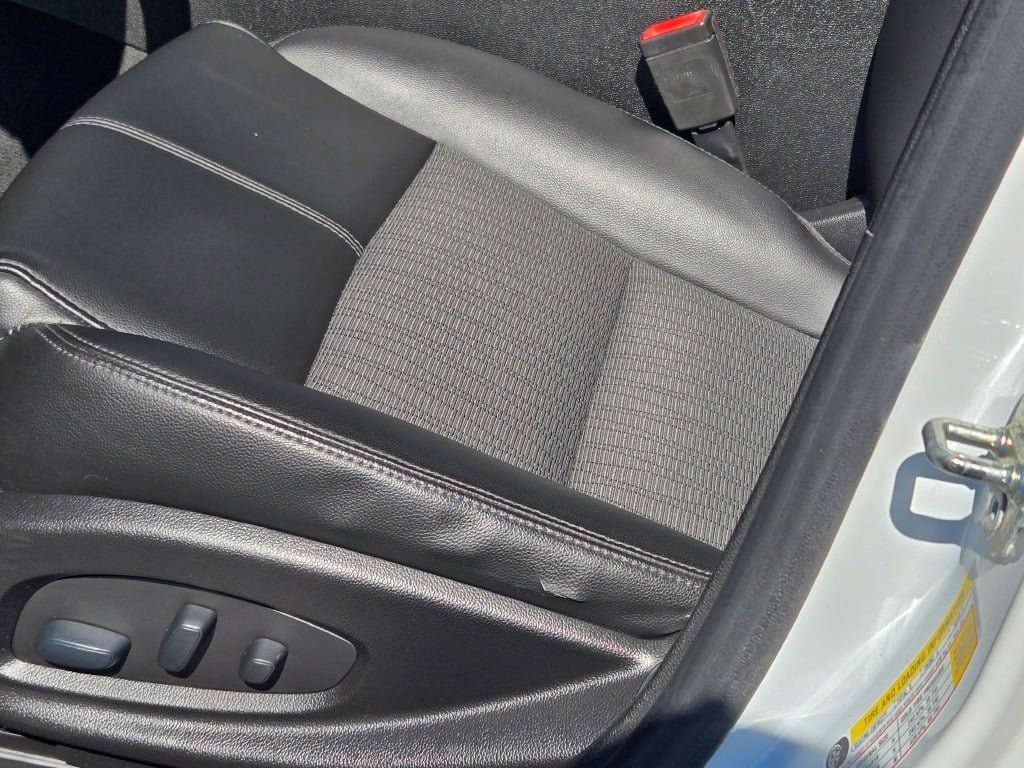 Used 2017 Chevrolet Impala LT w/ Convenience Package FWD image 21