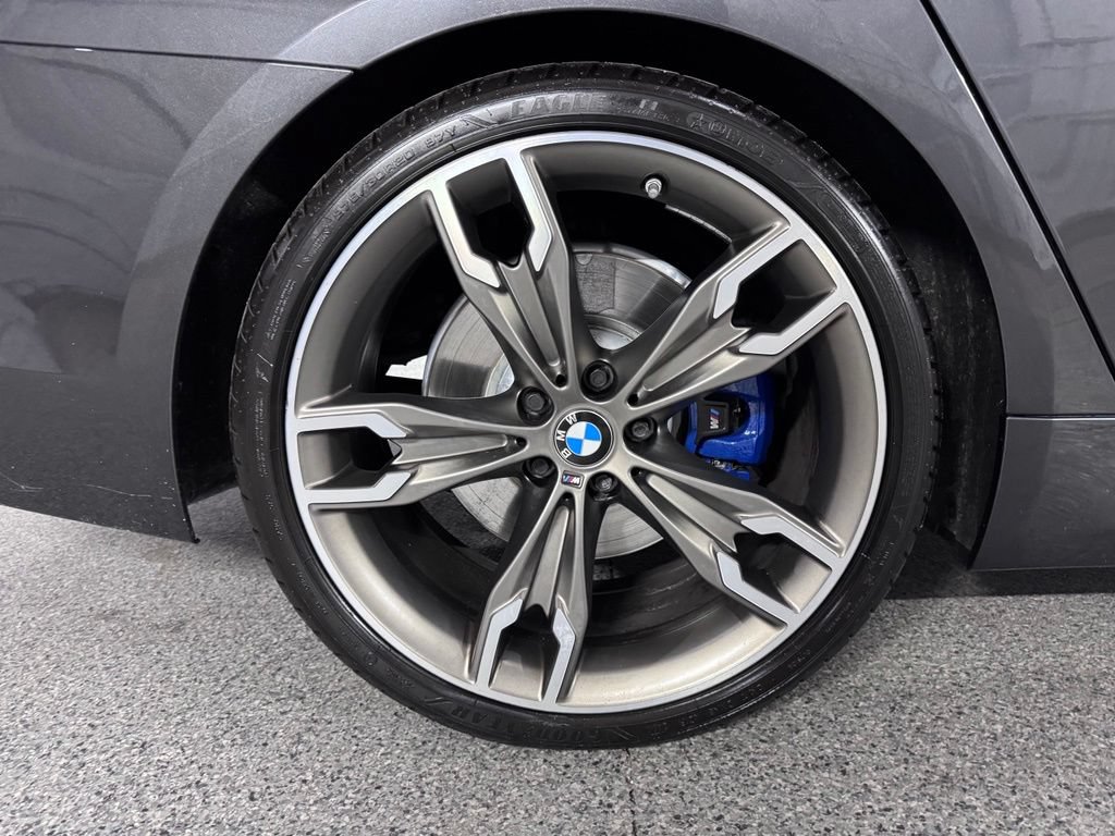 Used 2019 BMW M550i xDrive AWD/4WD image 11